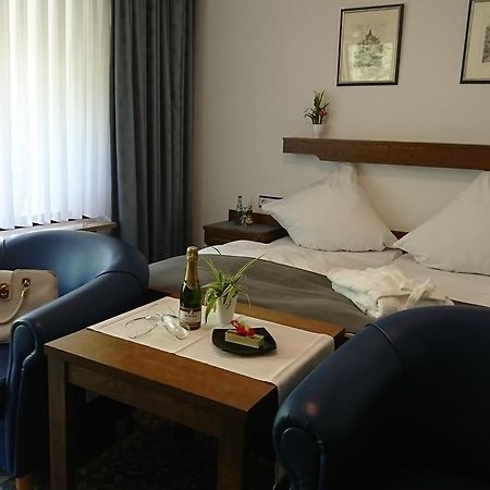 Cafe Blaich - Hotel Garni ヘーフェン・アン・デア・エンツ エクステリア 写真