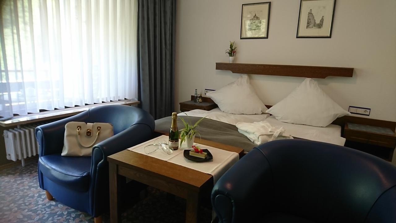 Cafe Blaich - Hotel Garni ヘーフェン・アン・デア・エンツ エクステリア 写真